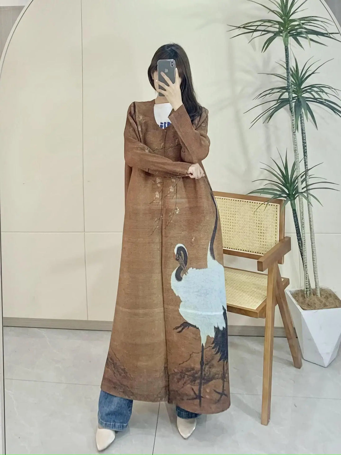 Miyaki Pleated Abaya Robe – Elegant Dubai Long Cardigan
