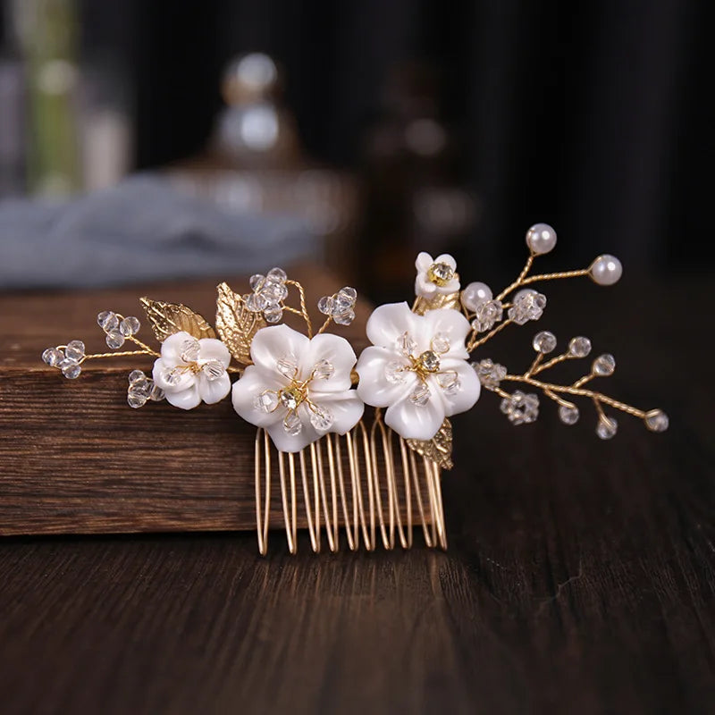 Bridal Pearl Hair Comb – Elegant White Pearl Headpiece for Women