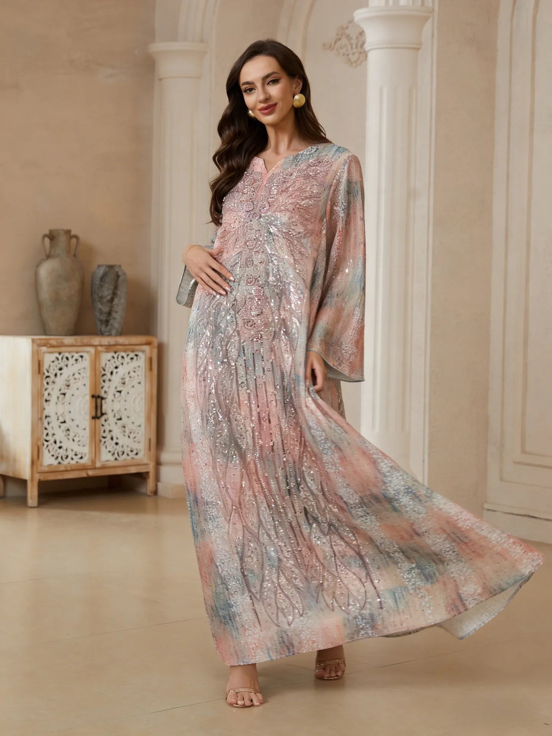 Saudi Embroidered Bead Robe – Dubai Elegant Dress