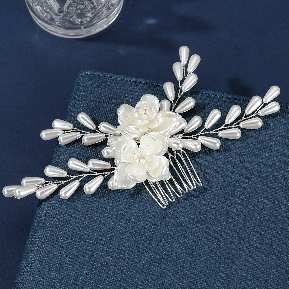 Elegant Pearl Hair Comb – Handmade Bridal Hairpin for Women & Girls
