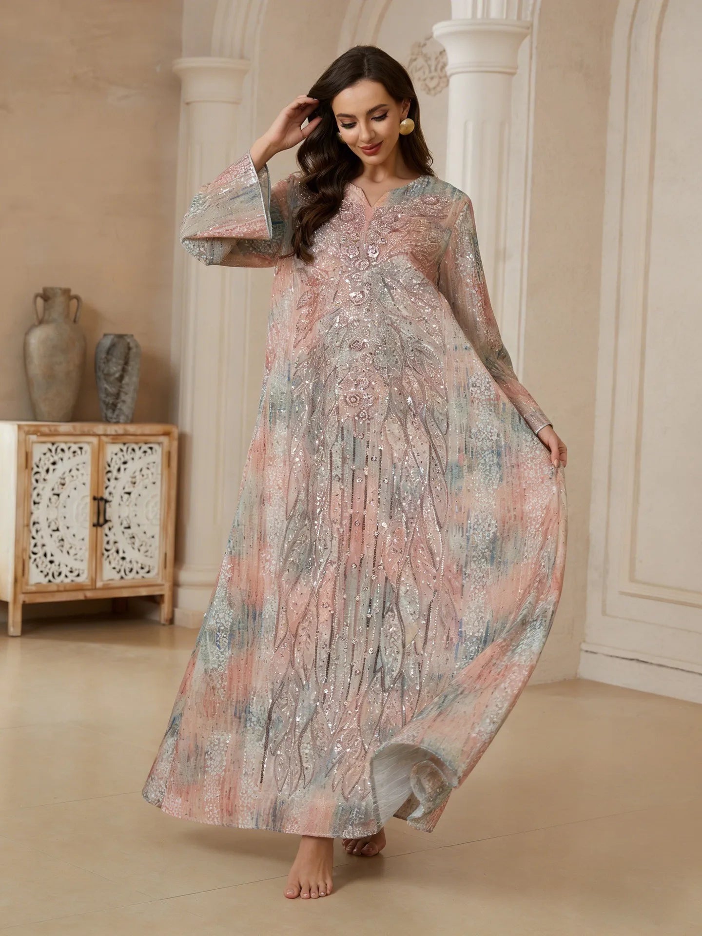 Saudi Embroidered Bead Robe – Dubai Elegant Dress