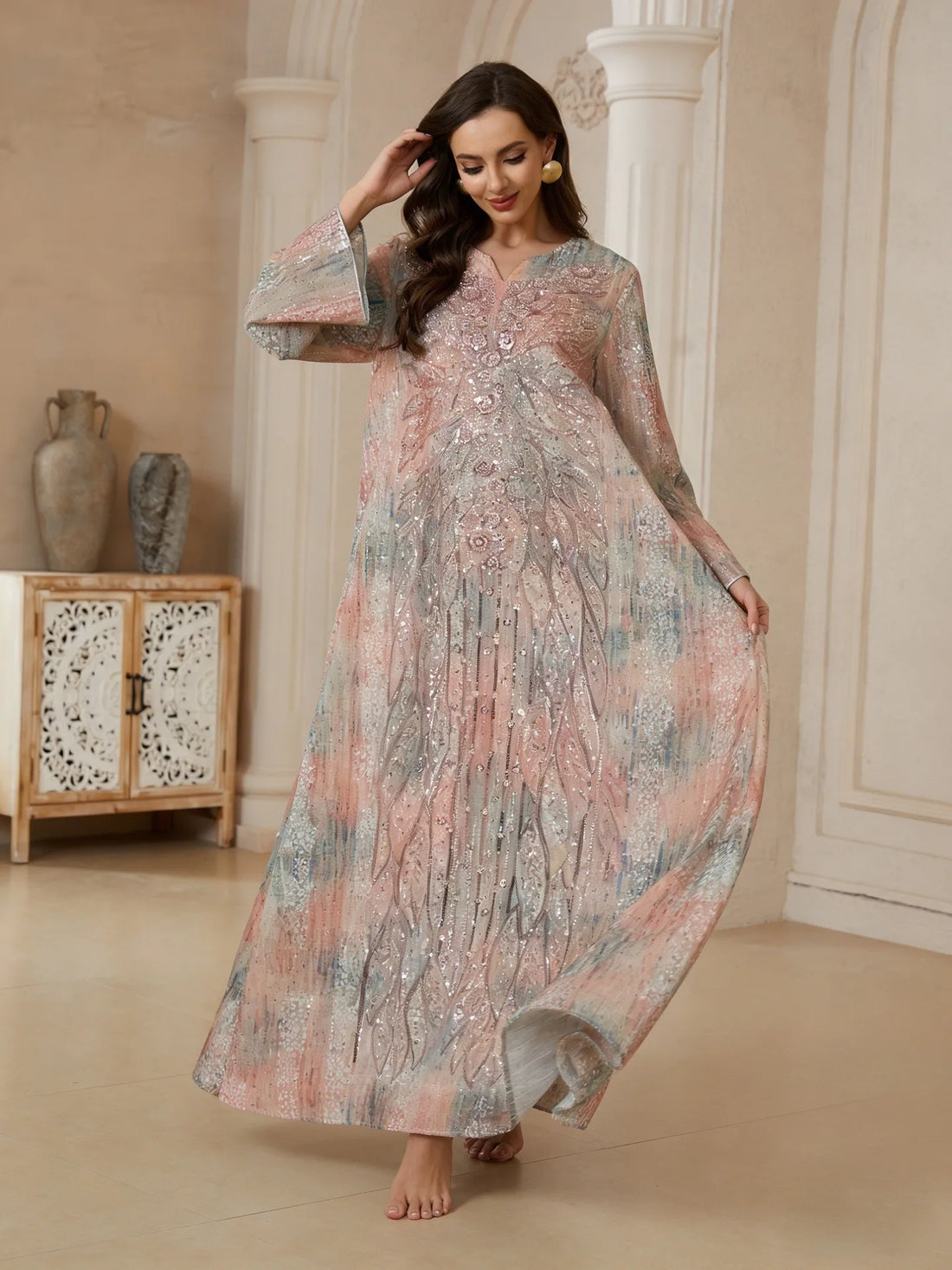 Saudi Embroidered Bead Robe – Dubai Elegant Dress