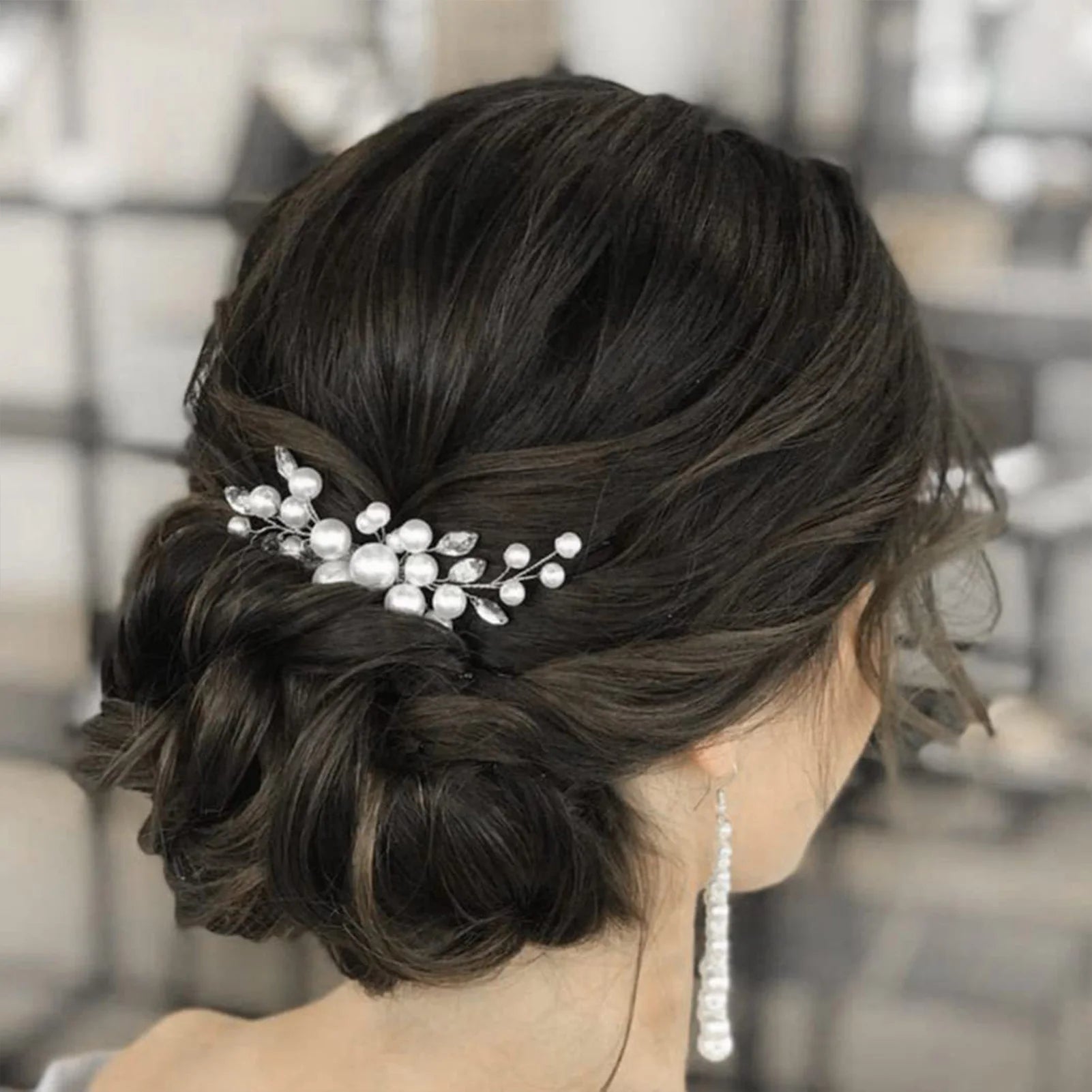 Bridal Pearl Hair Comb – Elegant White Pearl Headpiece for Women