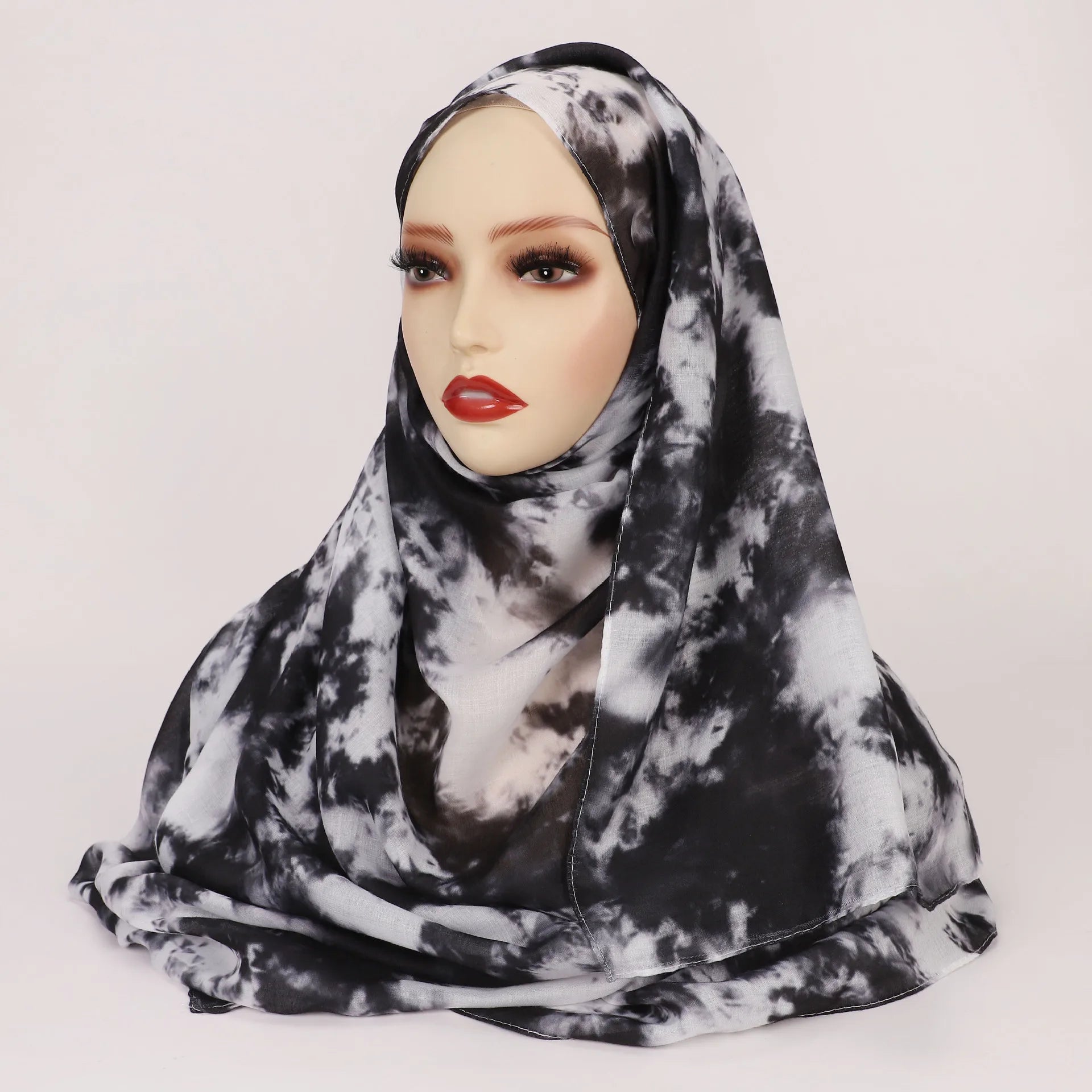Watercolor Print Hijab – Soft Bohemian Floral Shawl Scarf