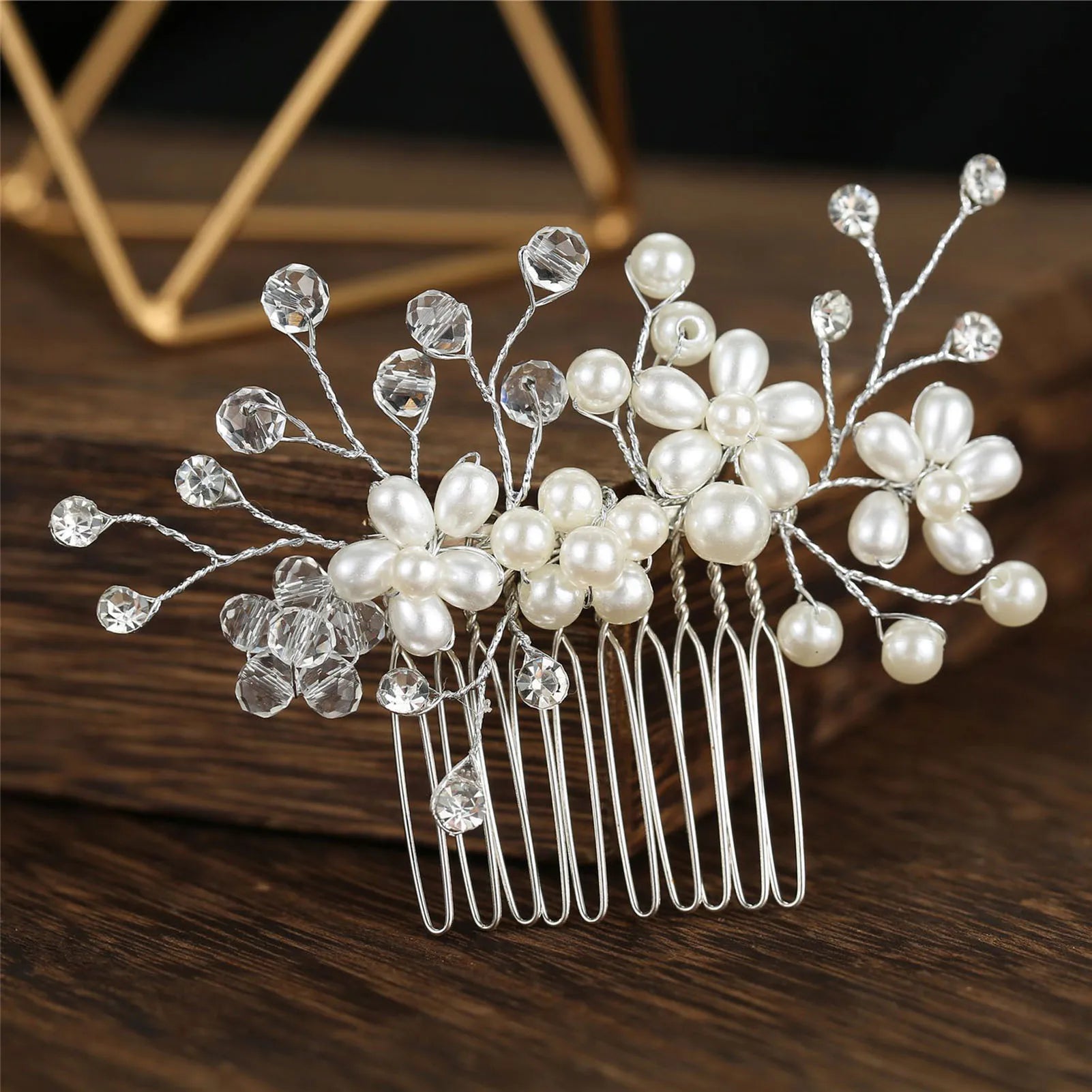 Bridal Pearl Hair Comb – Elegant White Pearl Headpiece for Women