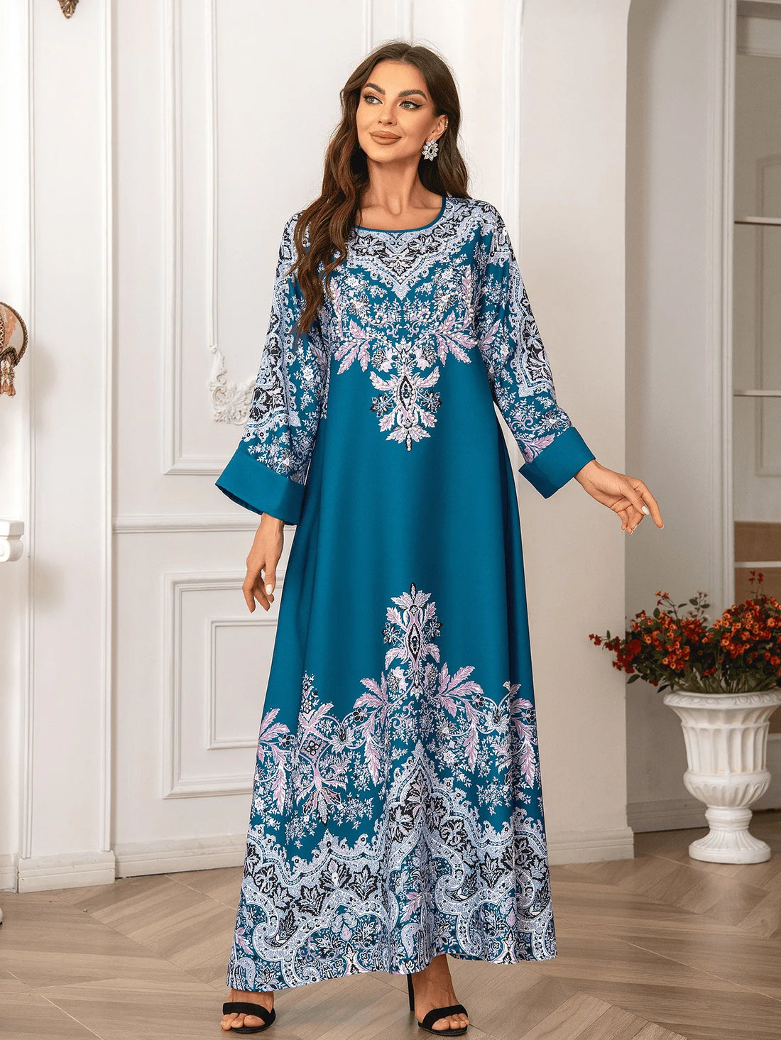 Elegant Traditional Print Abaya – Embroidered Loose-Fit Maxi Dress