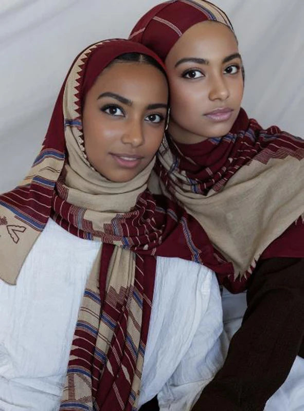 Watercolor Print Hijab – Soft Bohemian Floral Shawl Scarf