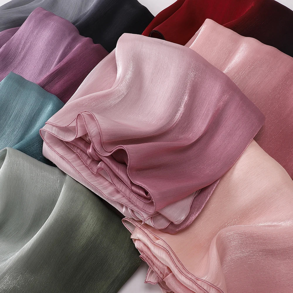 Luxury Two-Tone Gradient Satin Hijab – Elegant Shimmering Headscarf