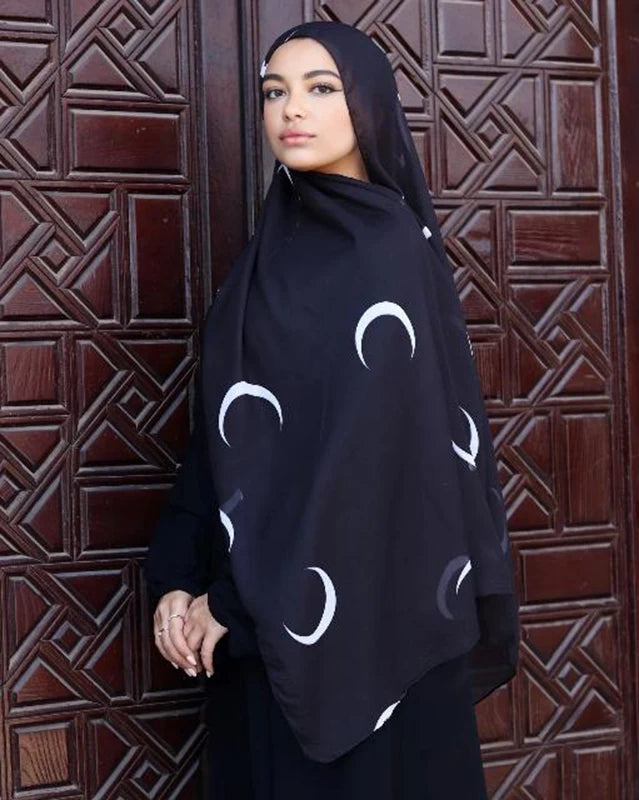 Watercolor Print Hijab – Soft Bohemian Floral Shawl Scarf