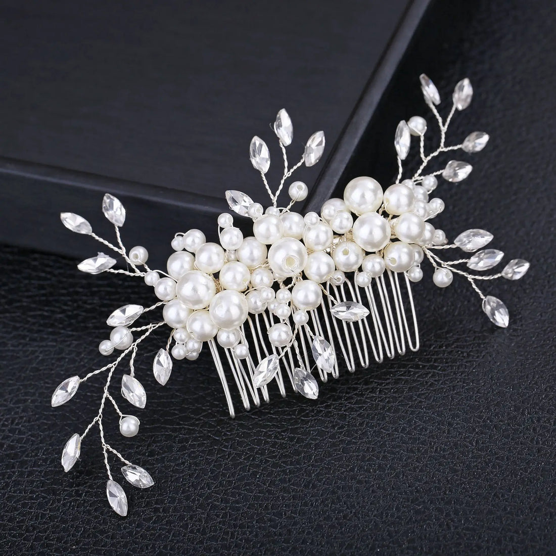 Elegant Pearl Hair Comb – Handmade Bridal Hairpin for Women & Girls