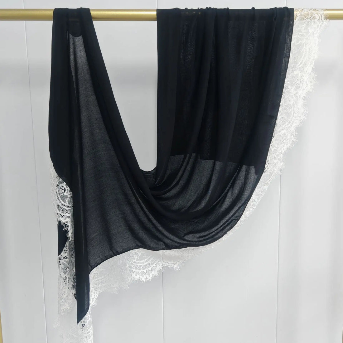 Lace Edge Modal Hijab Scarf – Breathable Cotton Turban Shawl