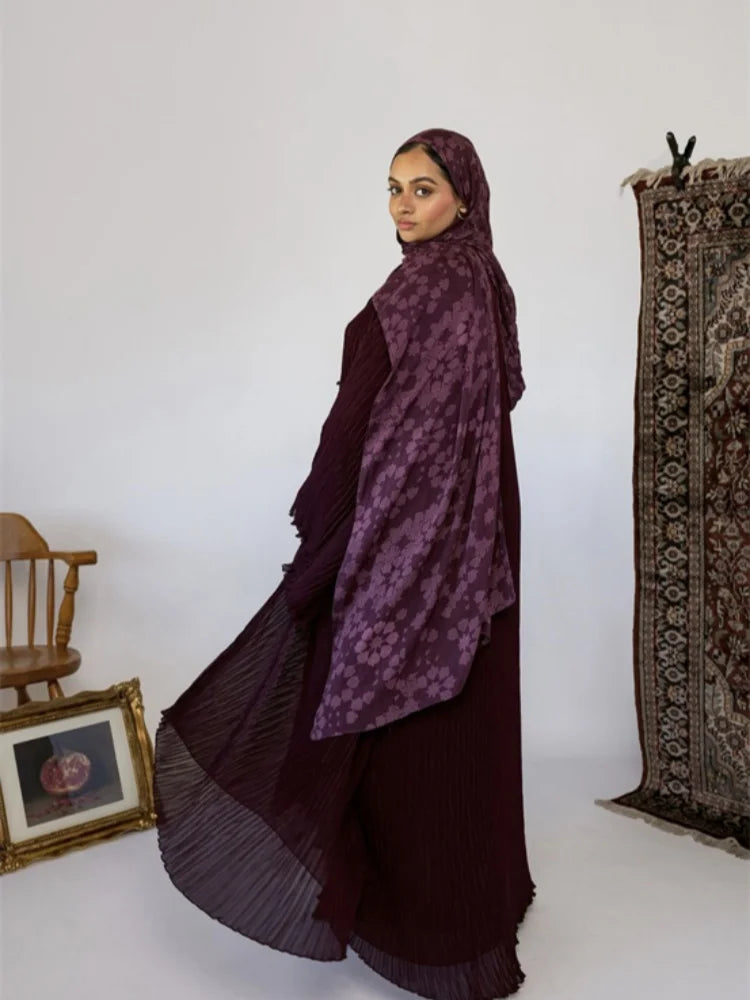 Watercolor Print Hijab – Soft Bohemian Floral Shawl Scarf