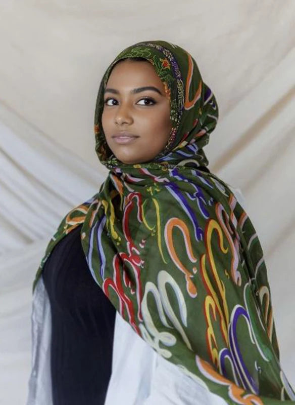 Watercolor Print Hijab – Soft Bohemian Floral Shawl Scarf