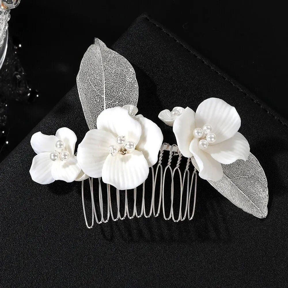 Elegant Pearl Hair Comb – Handmade Bridal Hairpin for Women & Girls