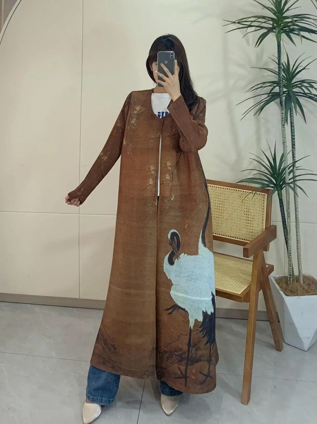 Miyaki Pleated Abaya Robe – Elegant Dubai Long Cardigan