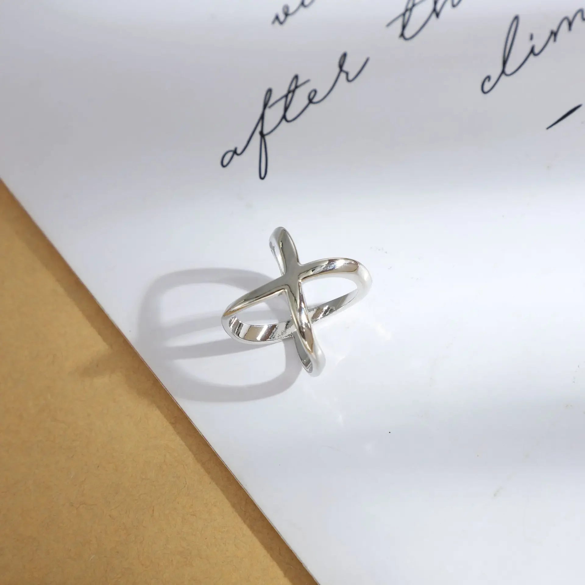 X-Shape Scarf Clip Brooch – Elegant Metal Shawl Buckle for Women