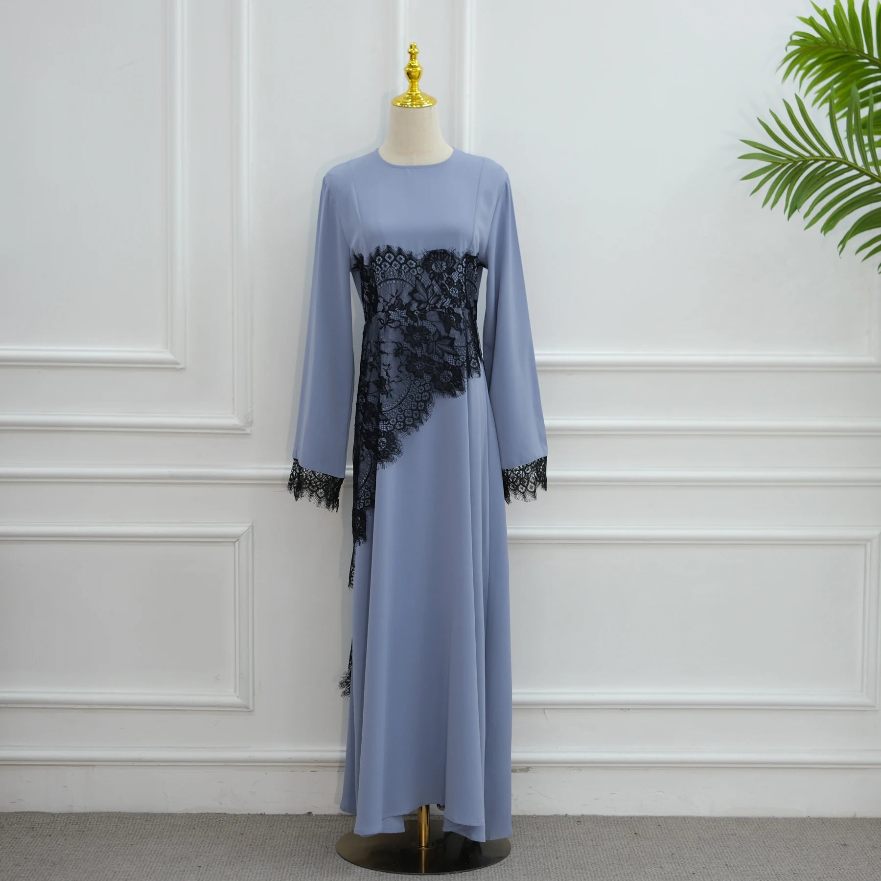 Summer Black Lace Overlay Feminine Modest Slim-Fit Muslimah Dress